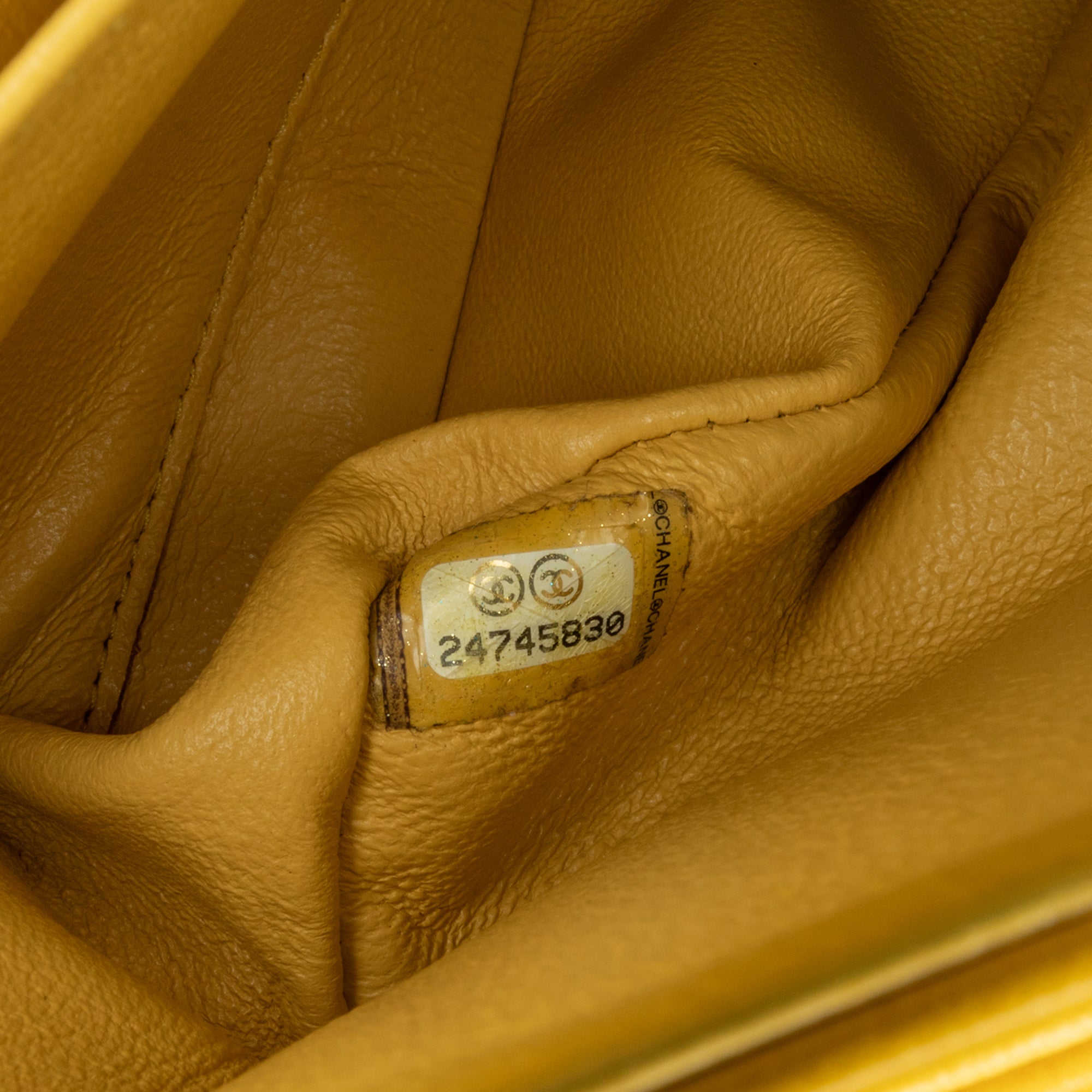 Medium Classic Chevron Lambskin Double Flap - Image 6