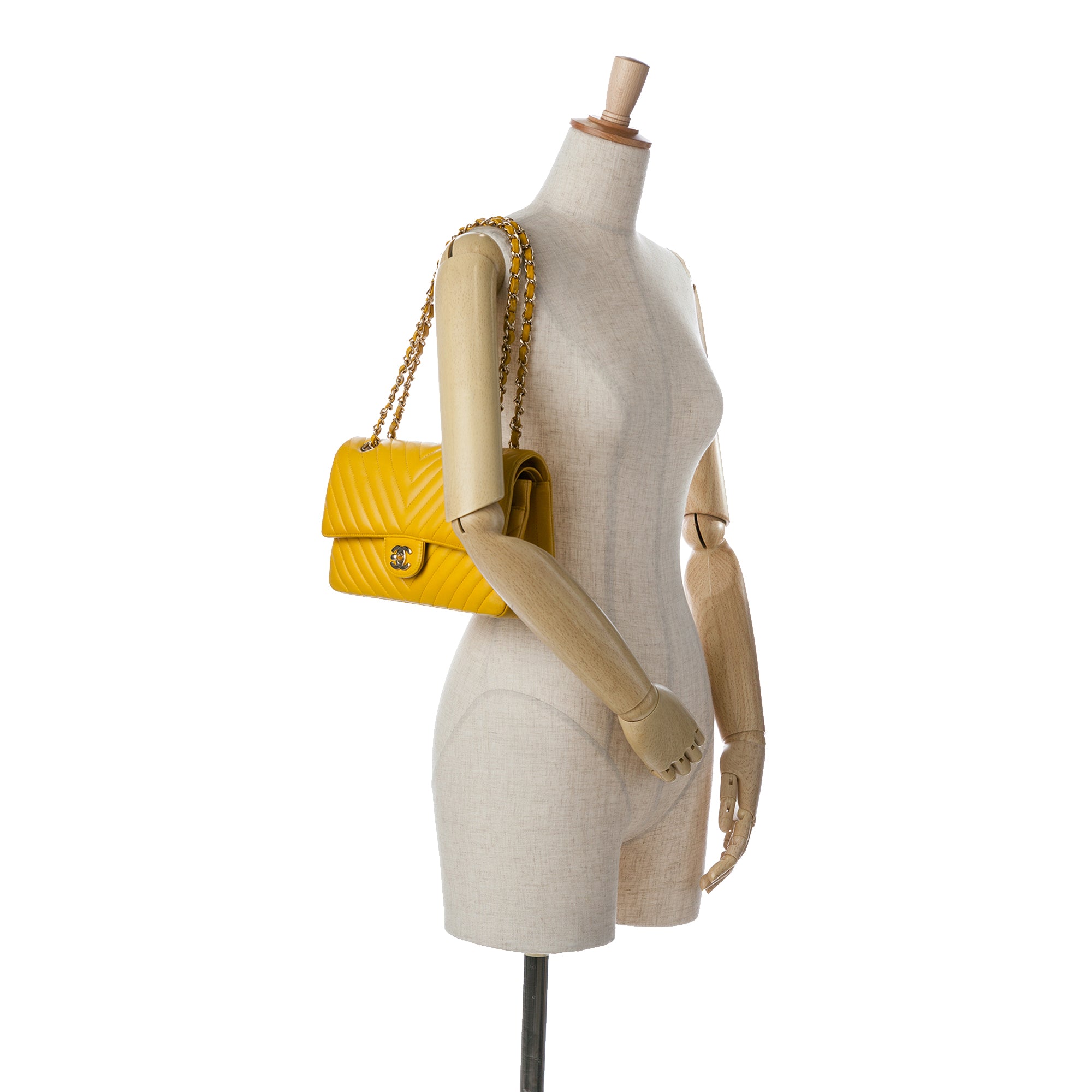 Medium Classic Chevron Lambskin Double Flap - Image 9