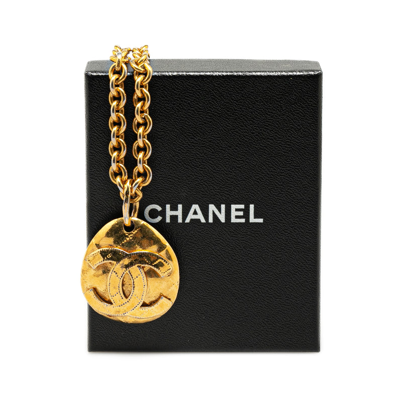 Gold Plated CC Round Pendant Necklace - Image 6