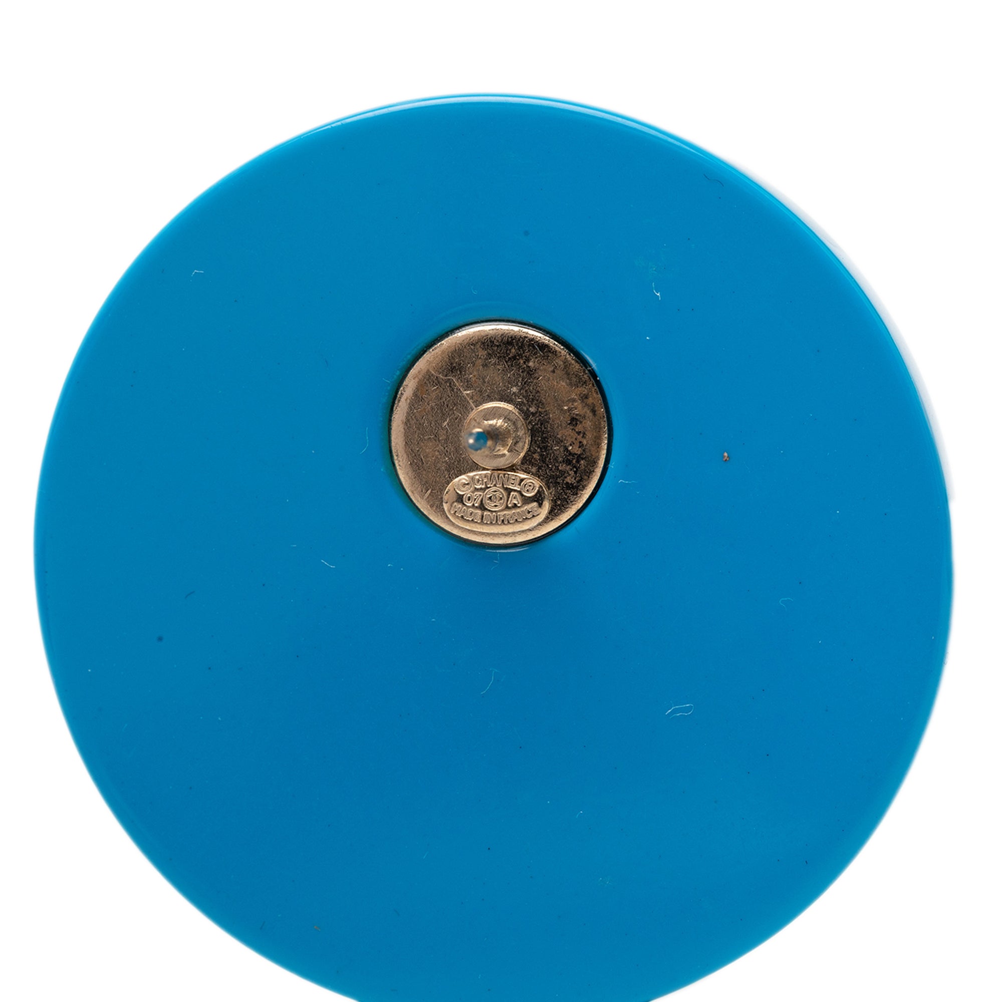 CC Bicolor Resin Shield Round Brooch - Image 3