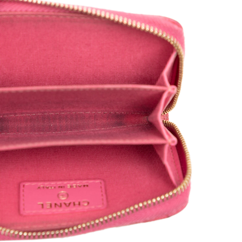 CC Quilted Caviar Zip Coin Purse - Image 4