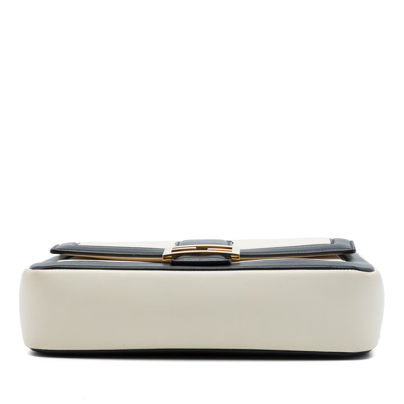 Bicolor Leather Chain Midi Baguette - Image 3