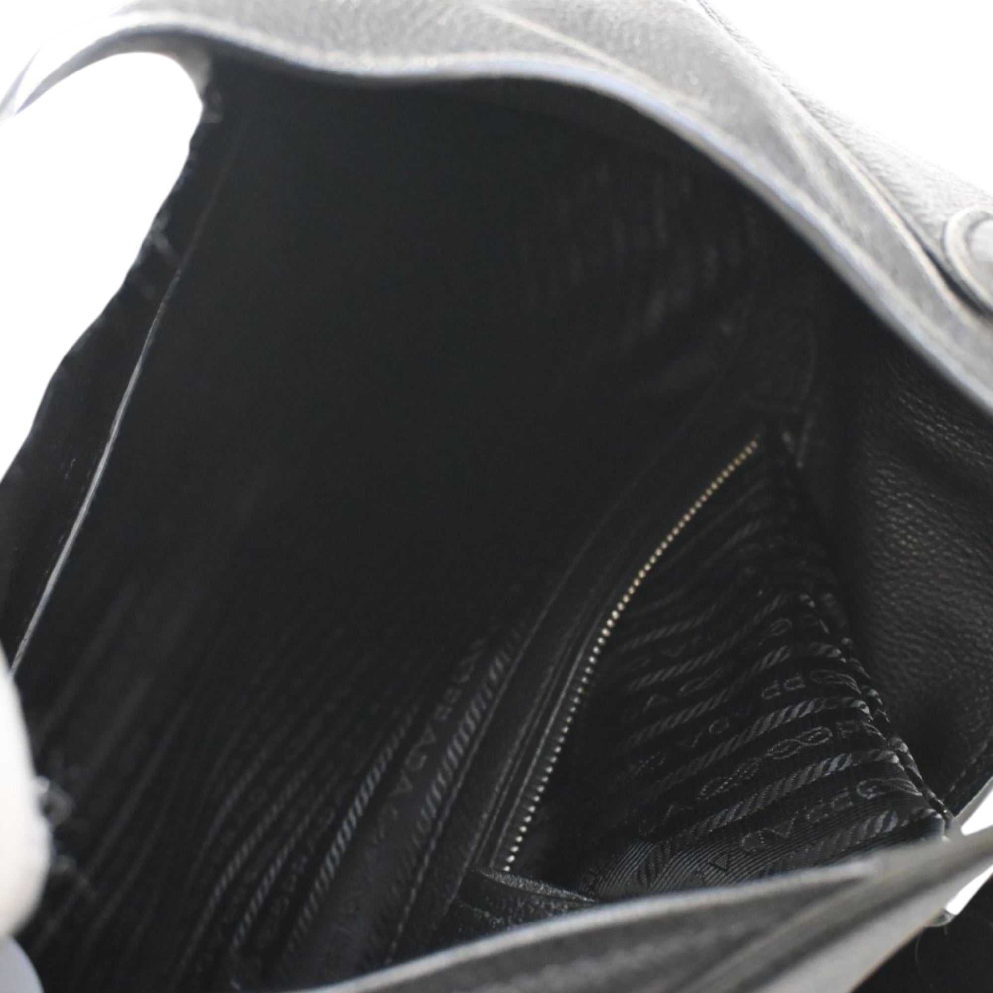 Vitello Corsica Pocket Hobo - Image 6
