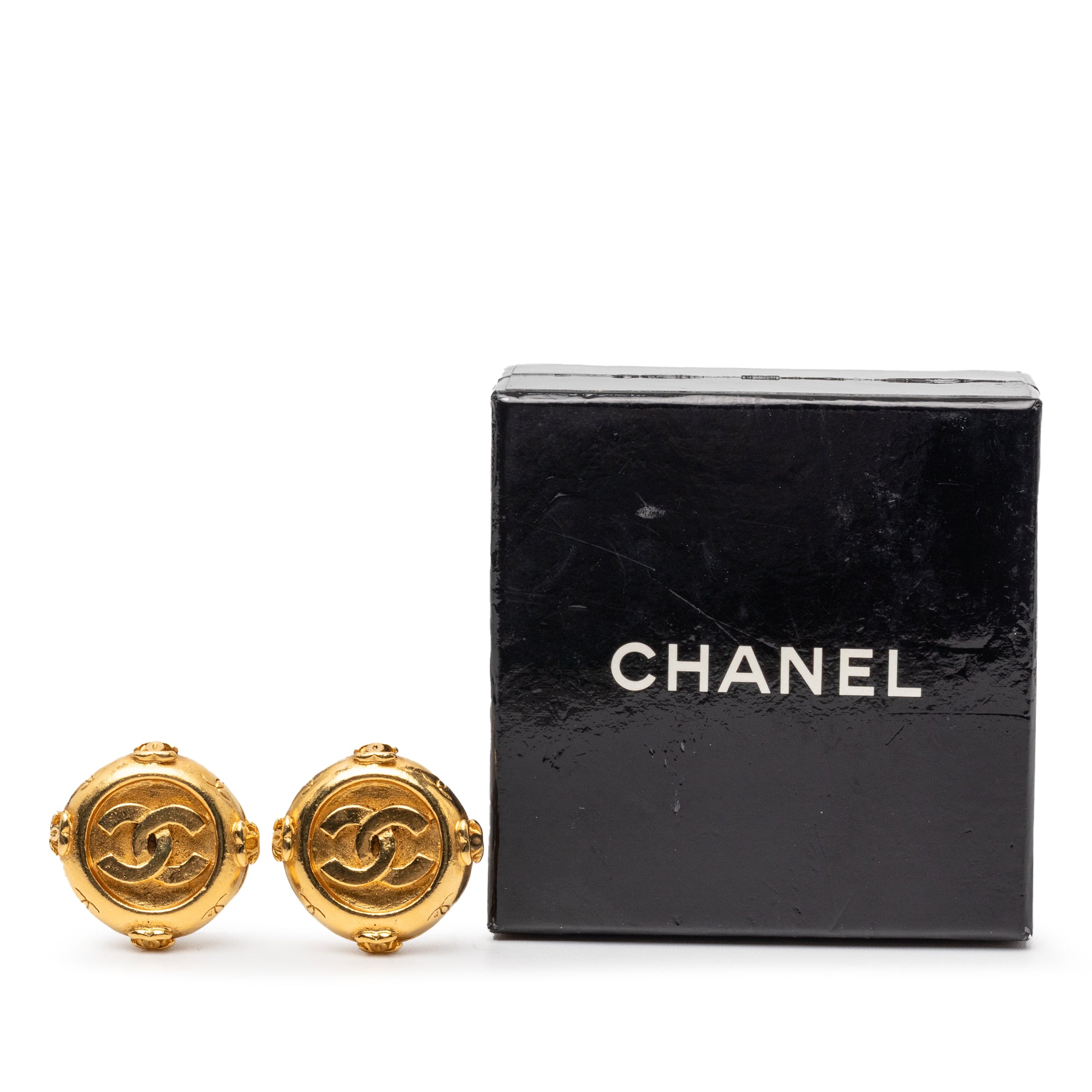 Gold Plated CC Round Clip On Earrings - Image 6