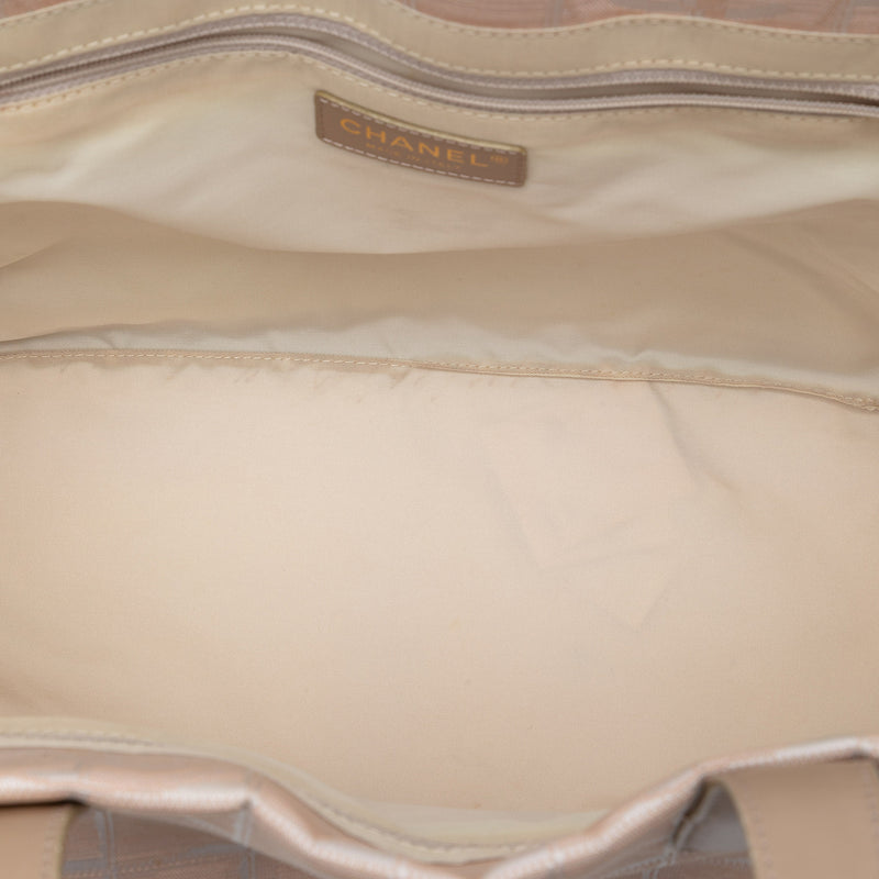 New Travel Line Nylon Tote - Image 4