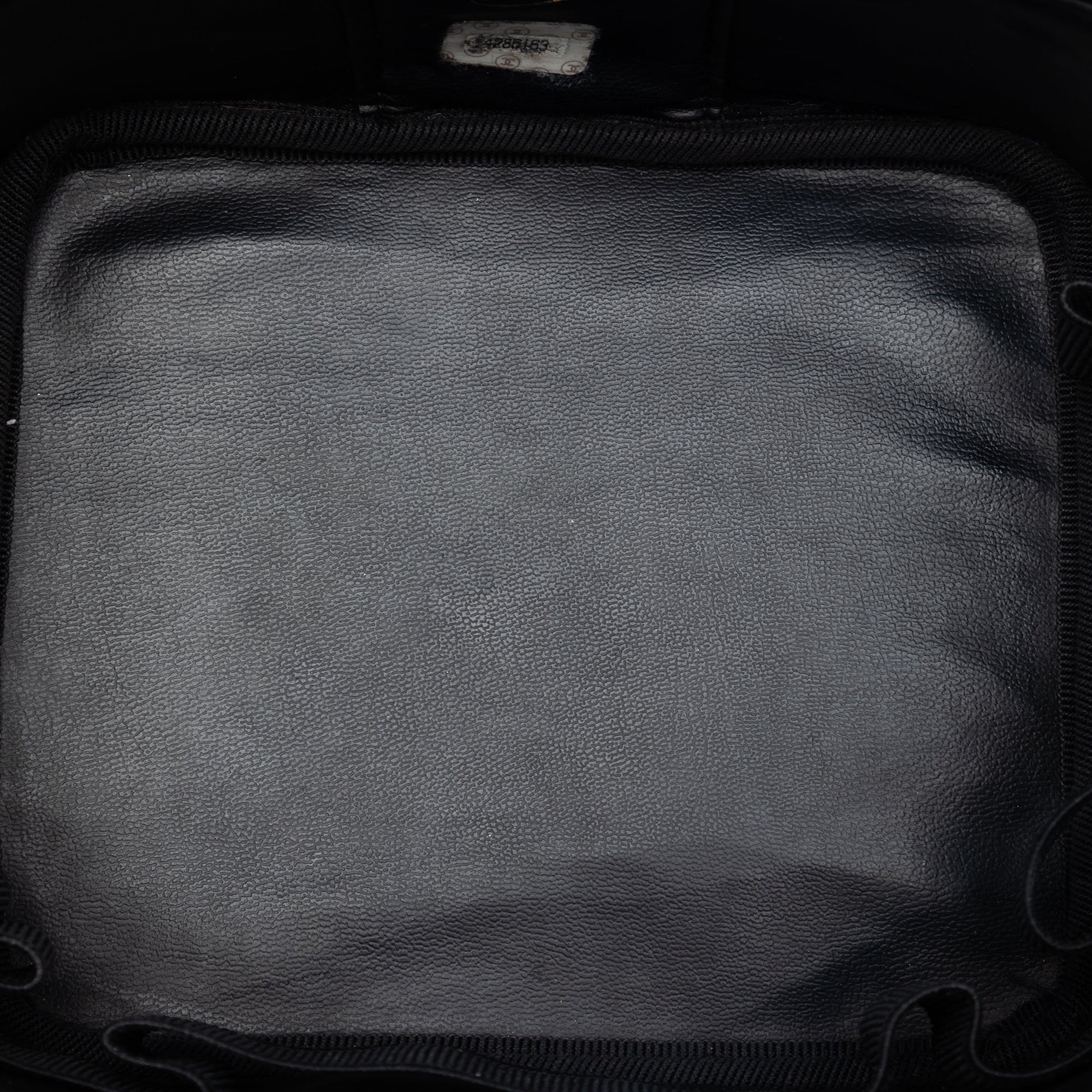 CC Caviar Vanity Case - Image 4