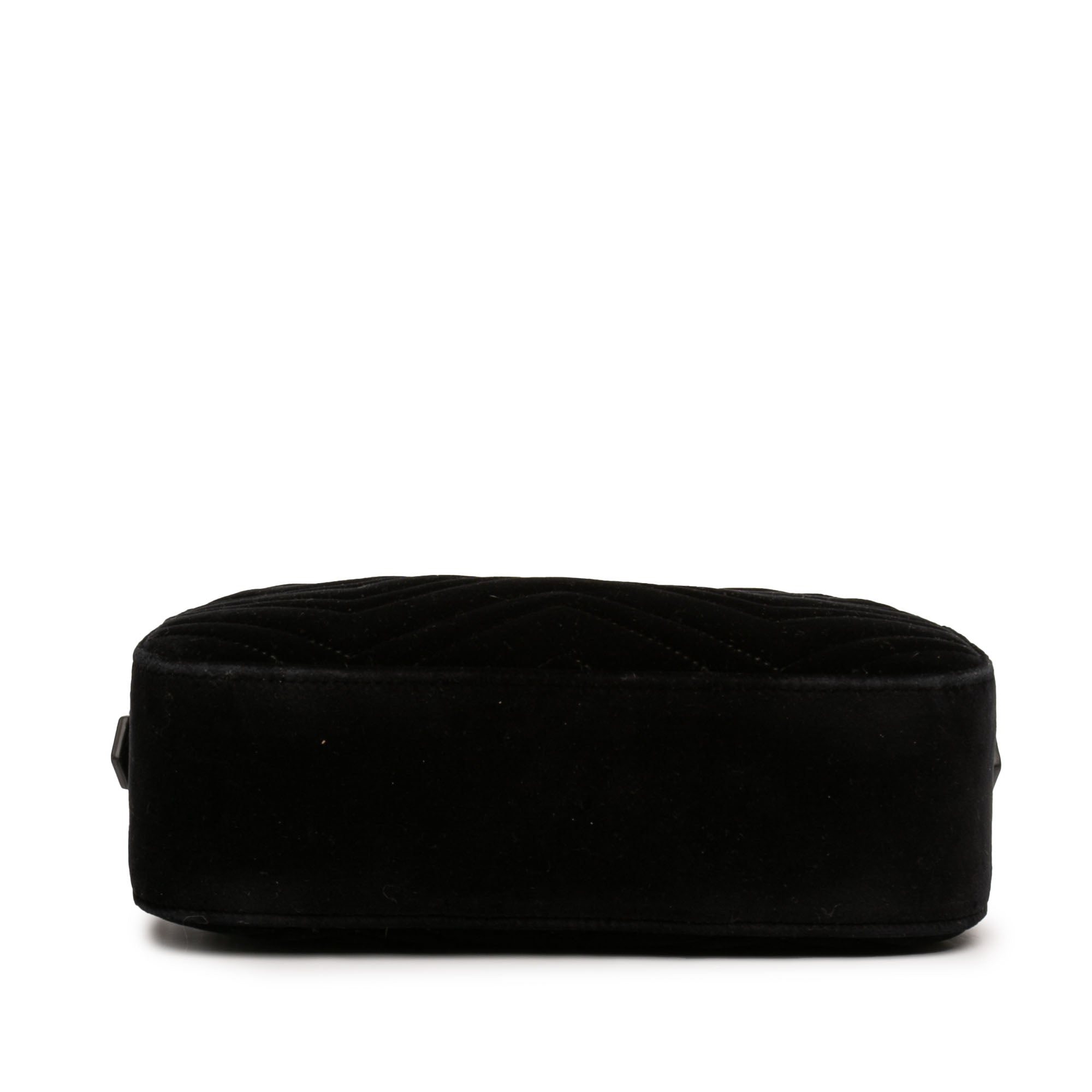 Small GG Marmont Matelasse Velvet Crossbody - Image 3