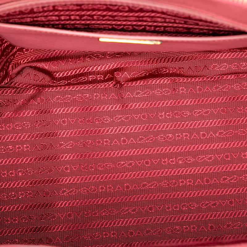 Medium Saffiano Lux Galleria Double Zip Satchel - Image 4