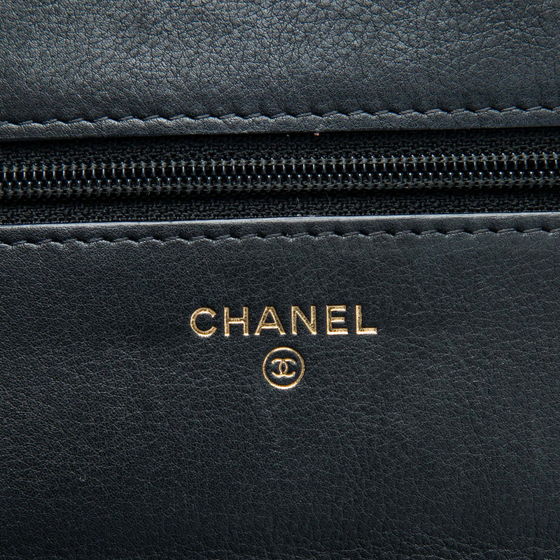 CC Quilted Lambskin Pearl Wallet on Chain - Image 5
