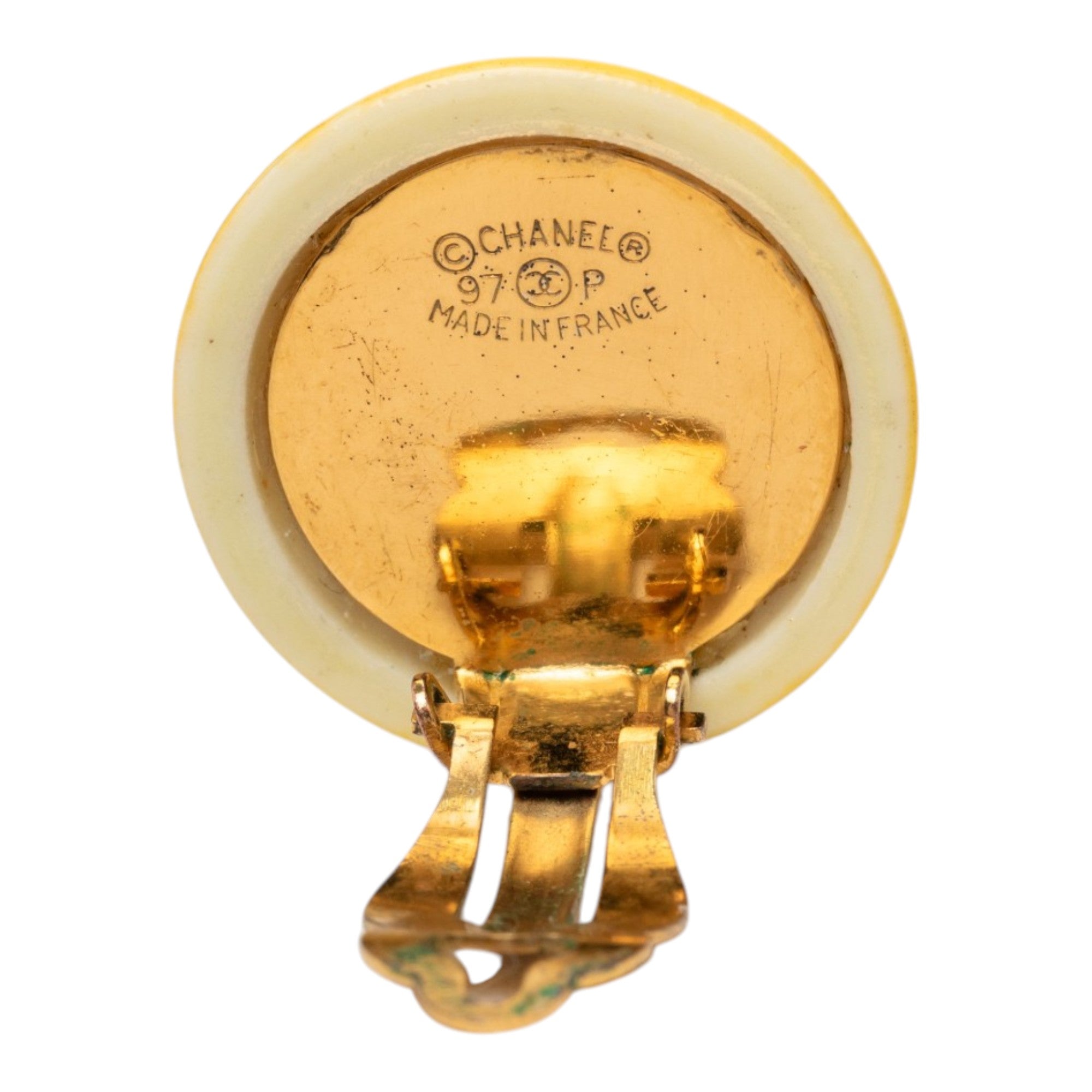 CC Resin Round Clip On Earrings - Image 3