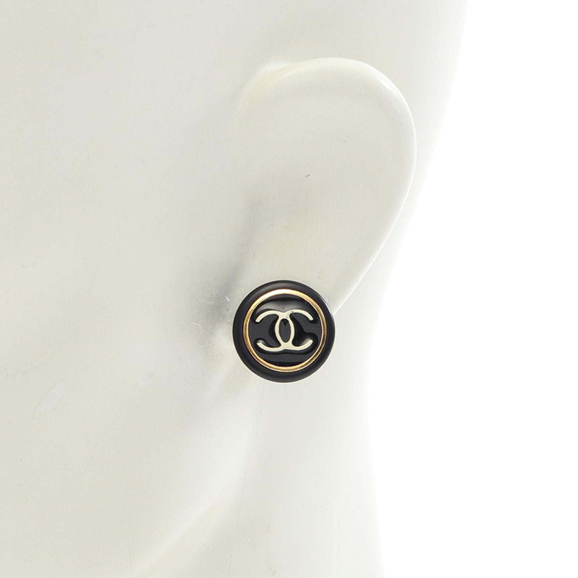 CC Acrylic Clip On Earrings - Image 4