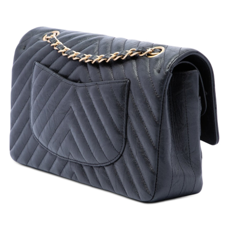 Medium Classic Chevron Crumpled Calfskin Double Flap - Image 2