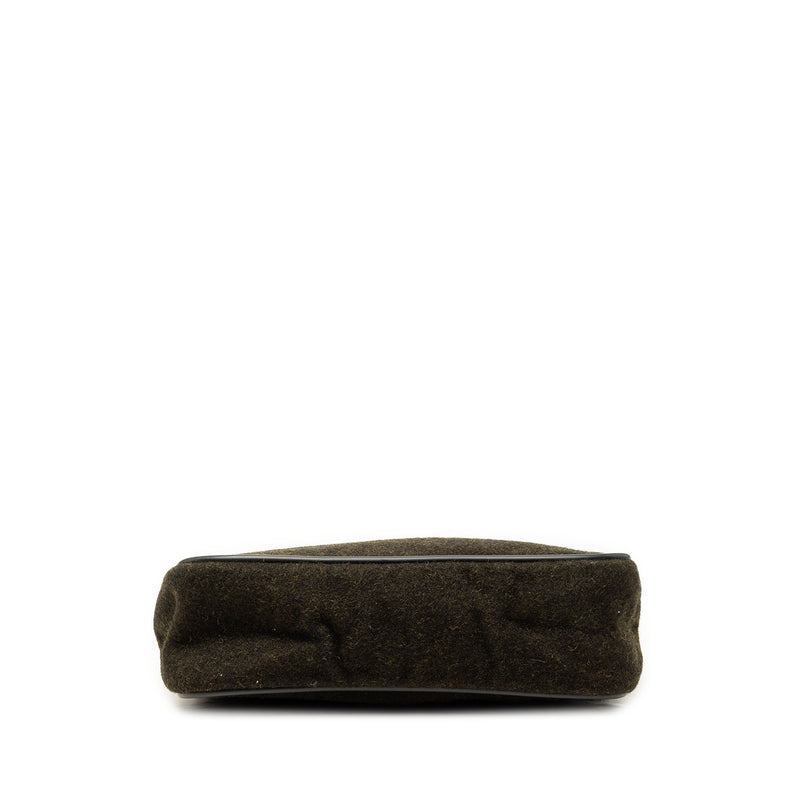 Sports Line Wool Handbag - Image 3