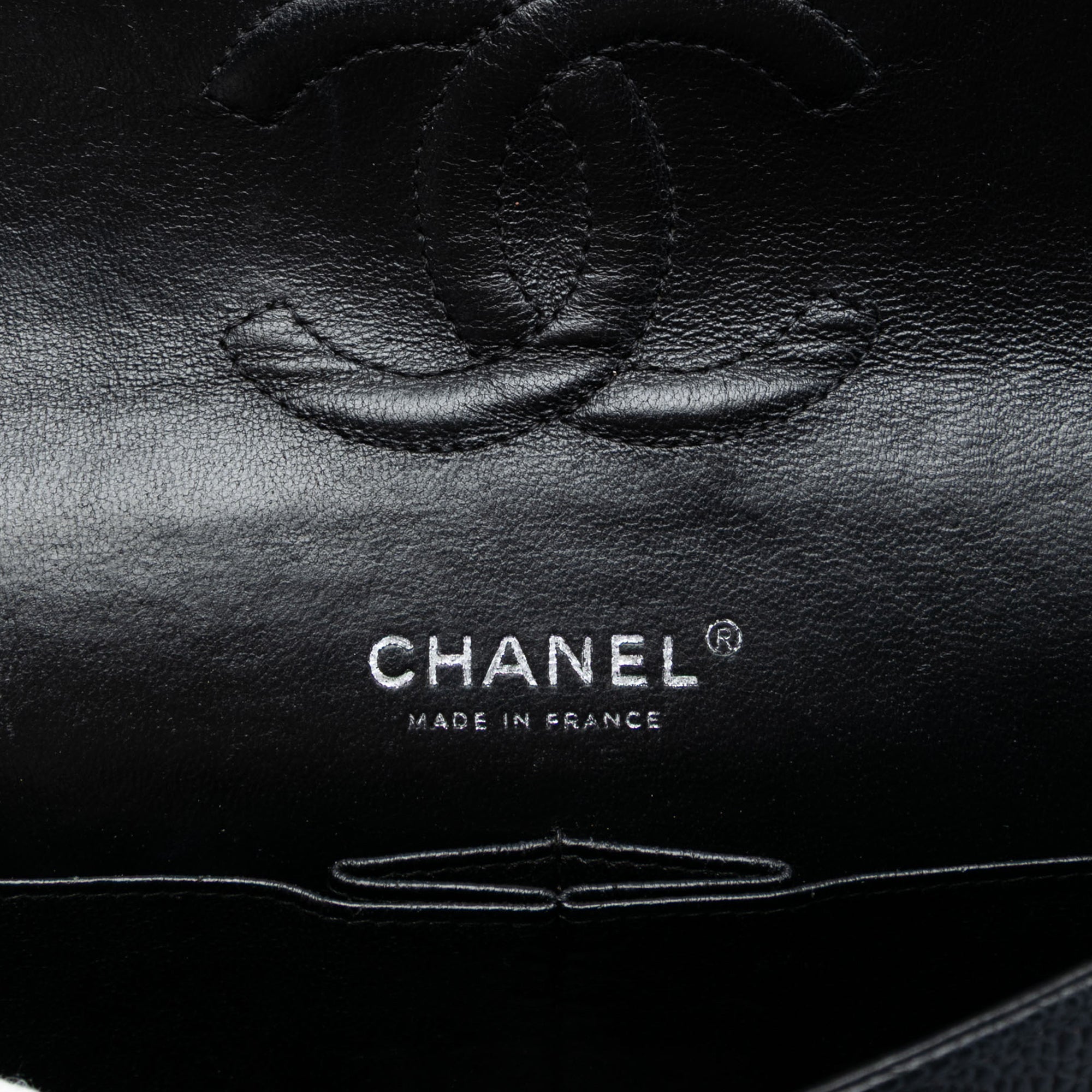 Medium Classic Caviar Double Flap - Image 5