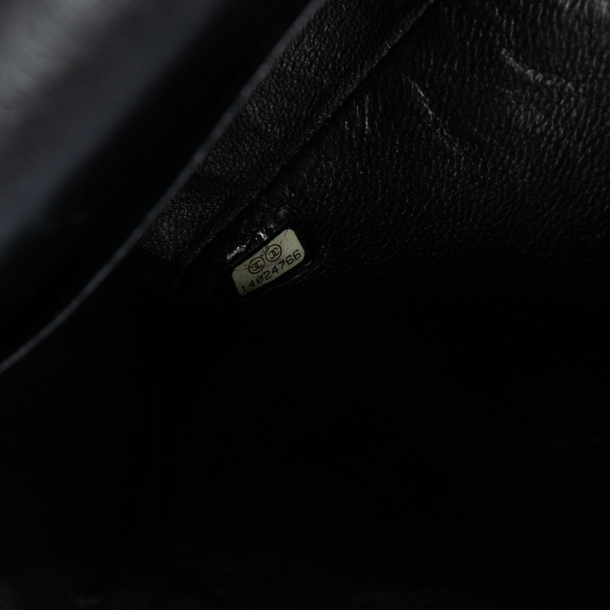 Medium Classic Caviar Double Flap - Image 6