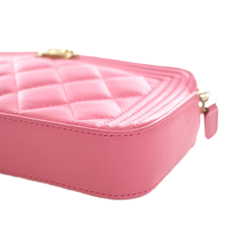 Quilted Lambskin Boy Double Zip Wallet On Chain - Image 12