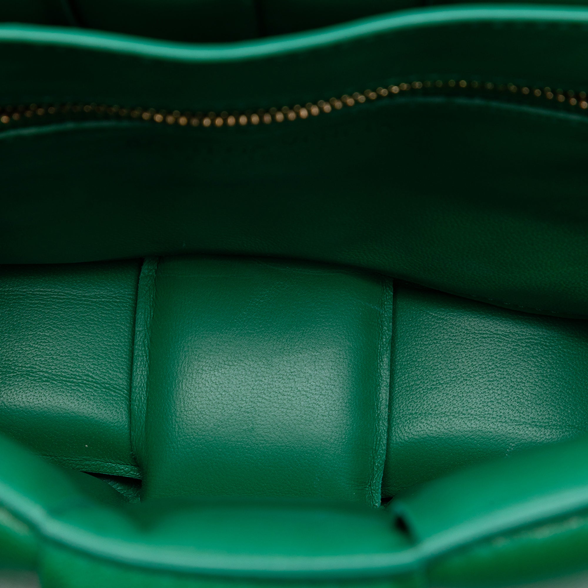 Nappa Intrecciato Padded Chain Cassette Satchel - Image 4