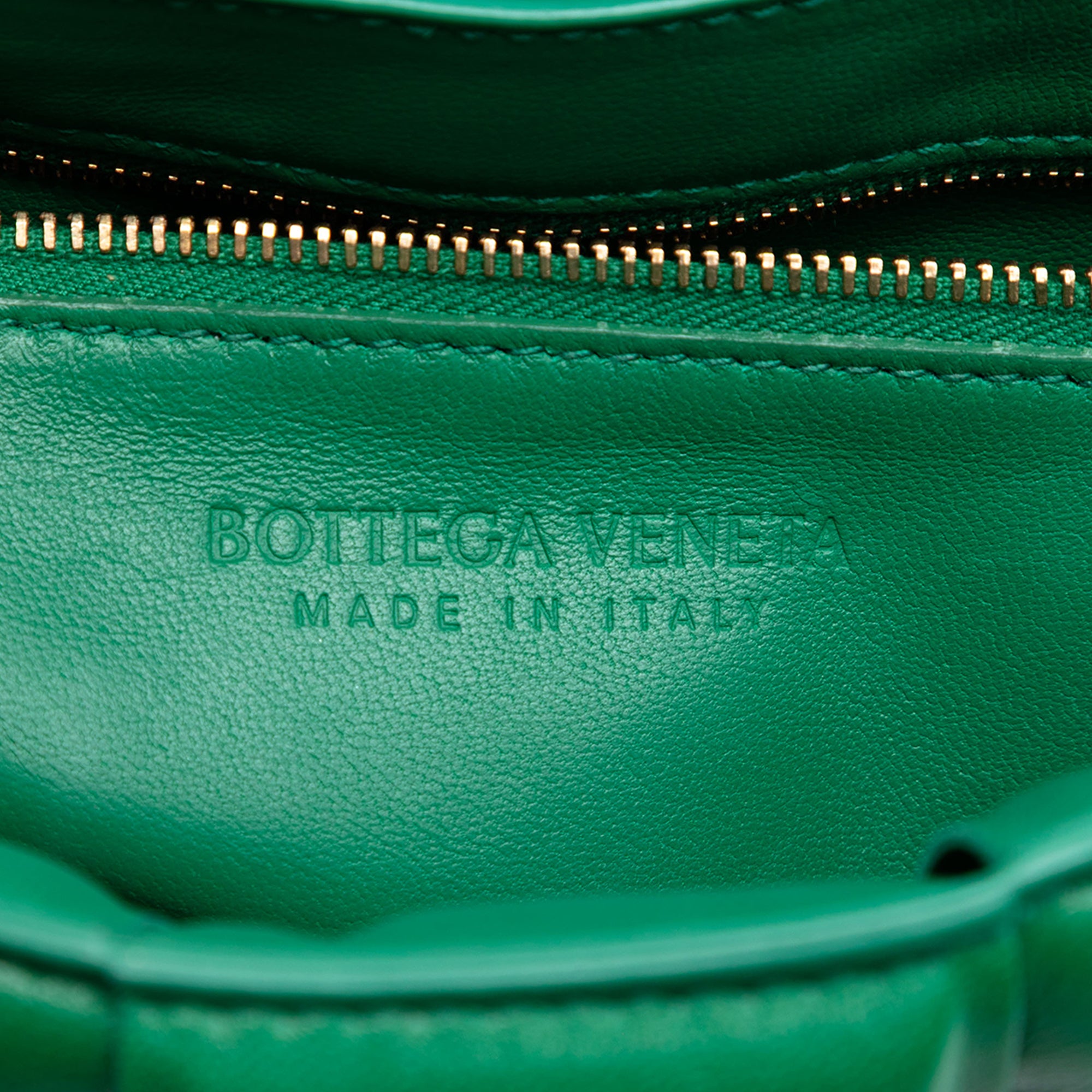 Nappa Intrecciato Padded Chain Cassette Satchel - Image 5