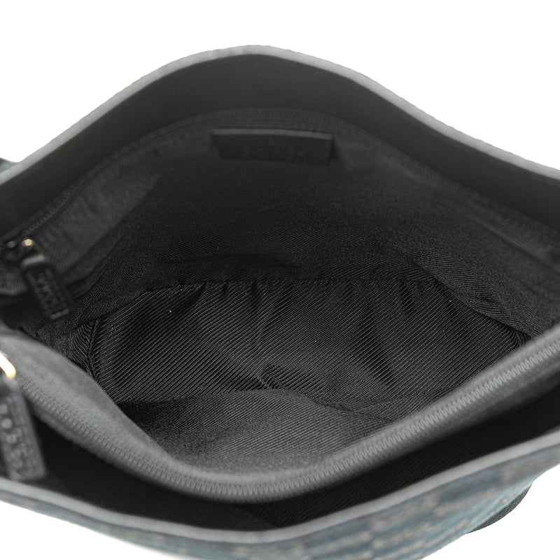 GG Canvas Shoulder Bag - Image 4