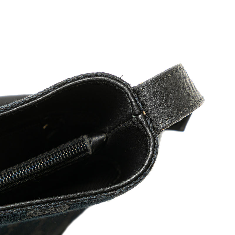GG Canvas Shoulder Bag - Image 9