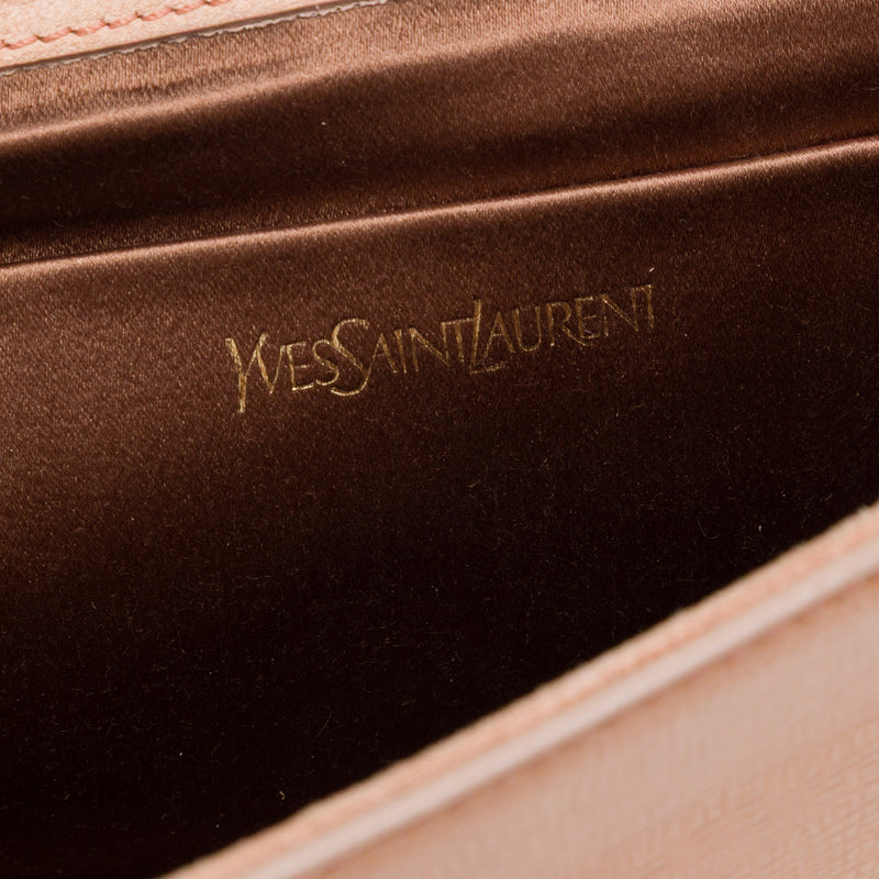 Large Textured Patent Monogram Belle De Jour Clutch - Image 5