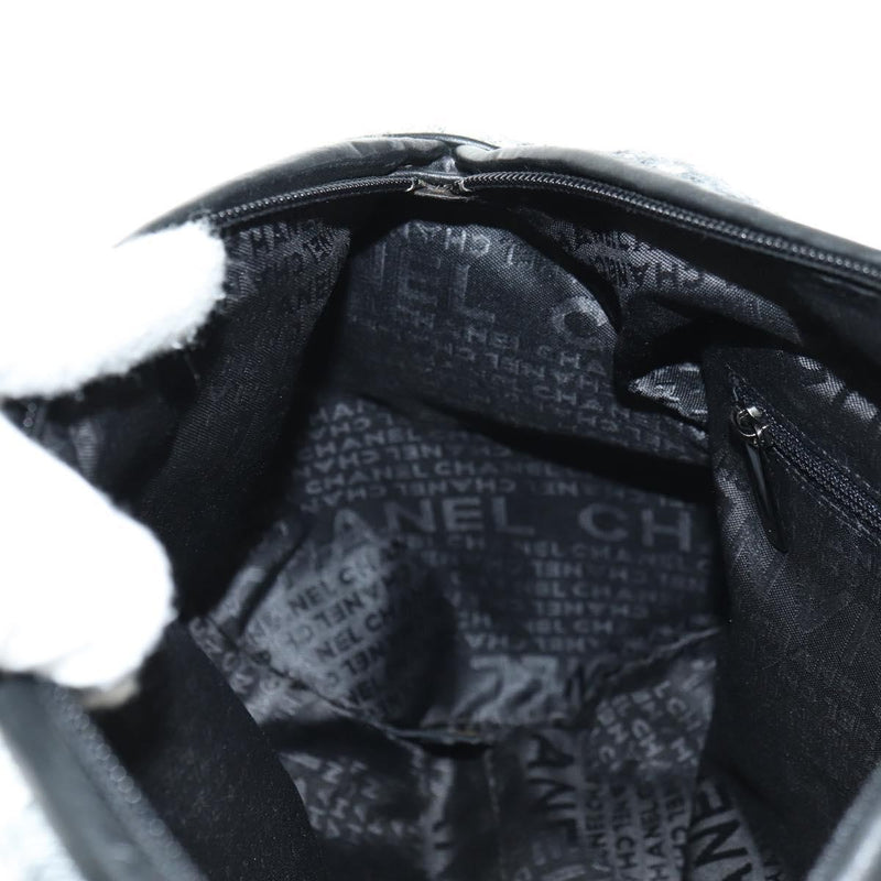 Chanel Vintage Camellia Flap Camera Quilted Tweed White Wool Bag