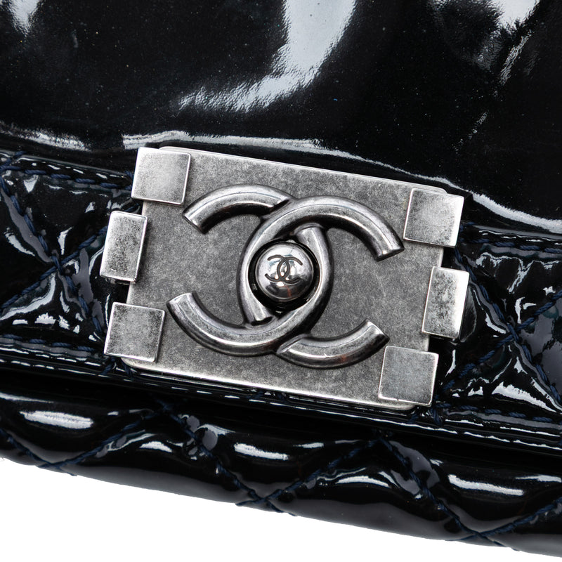 Medium Patent Boy Reverso Flap - Image 5