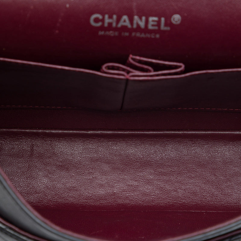 Medium Classic Lambskin Double Flap - Image 4