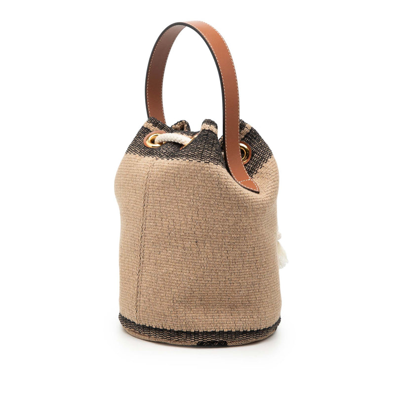 Small Triomphe Raffia Drawstring Bucket Bag - Image 2