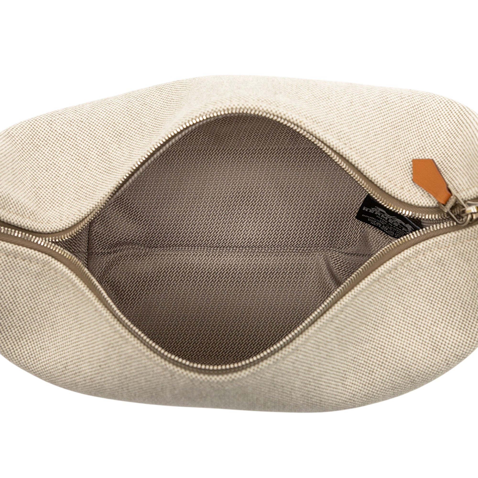 Small H Plume Bride A Brac Case - Image 4