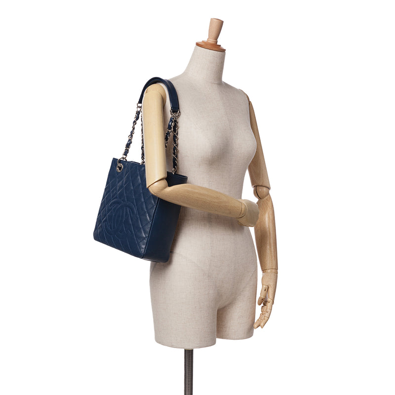 Caviar Petite Shopping Tote - Image 11