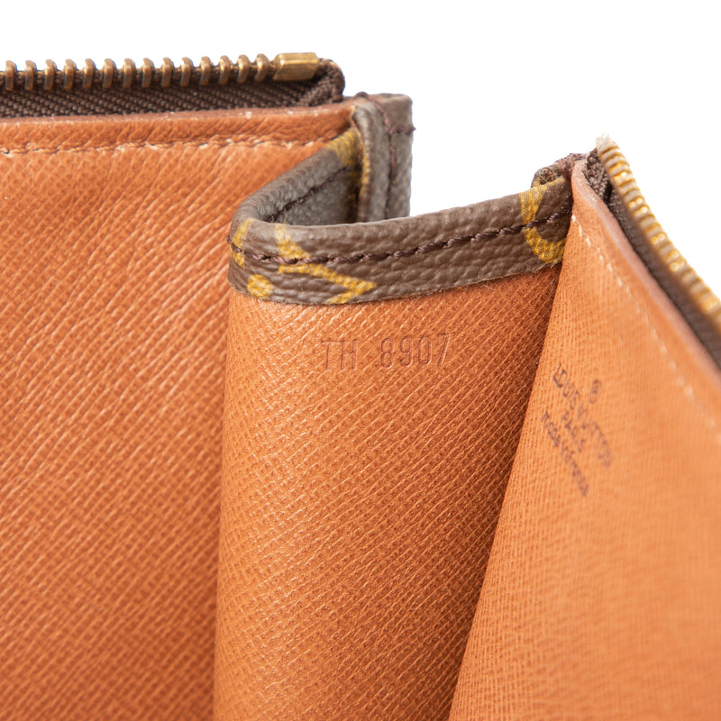 Monogram Poche Documents Portfolio - Image 6