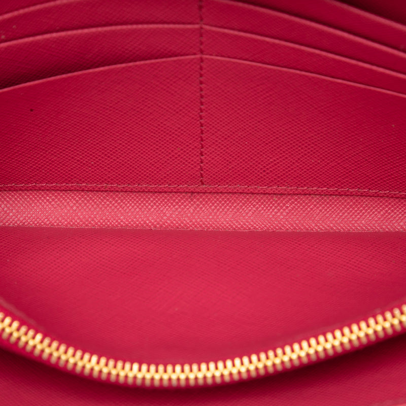 Saffiano Wallet On Chain - Image 4