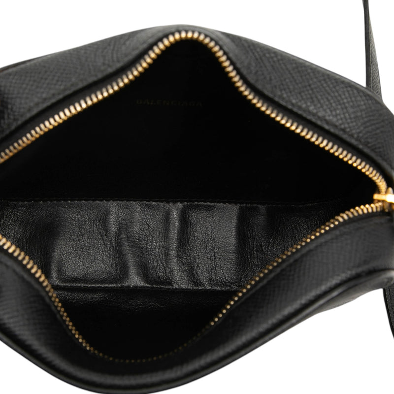 Grained Calfskin Logo Ville Camera Bag XS - Image 4