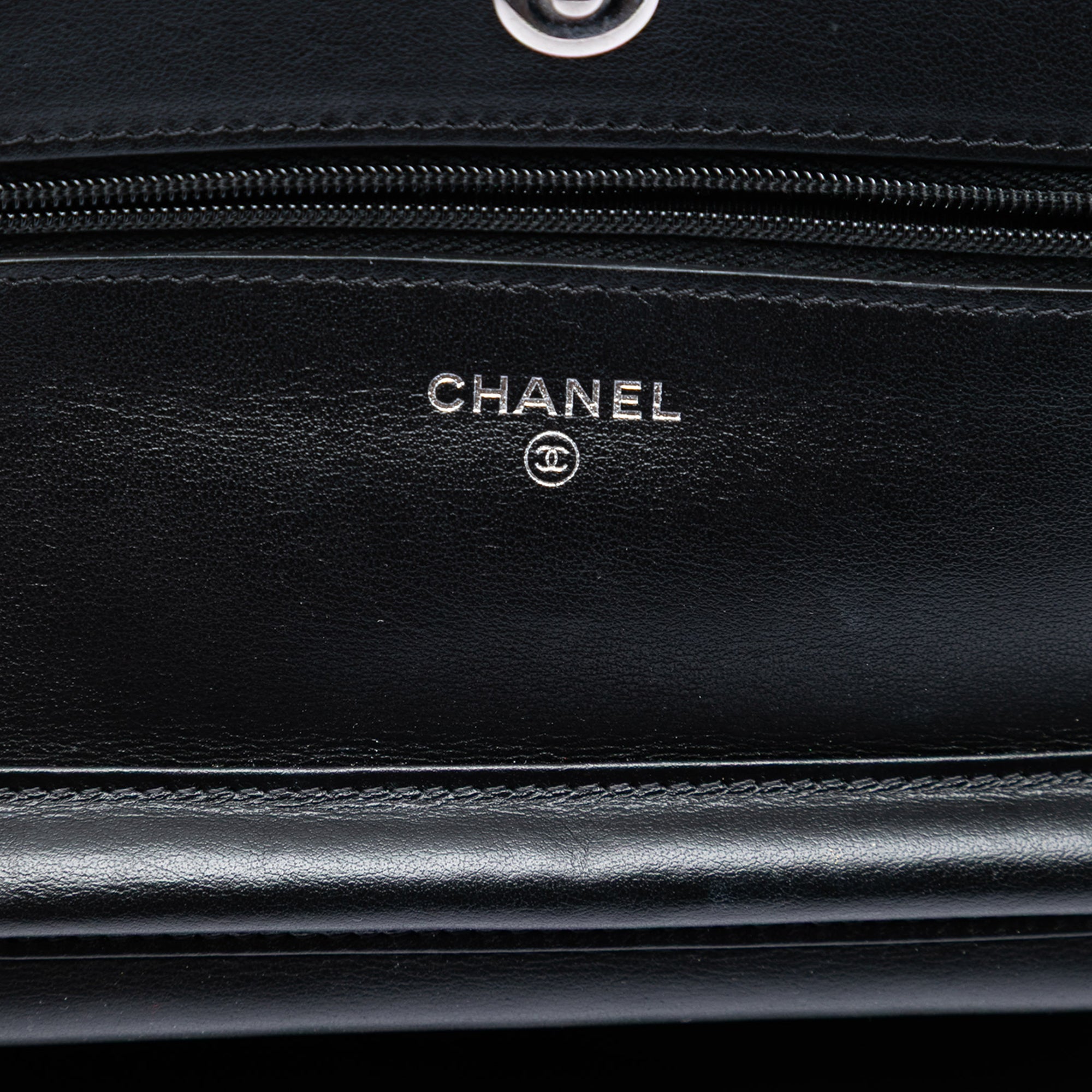 CC Bicolor Quilted Patent Wallet on Chain - Image 5