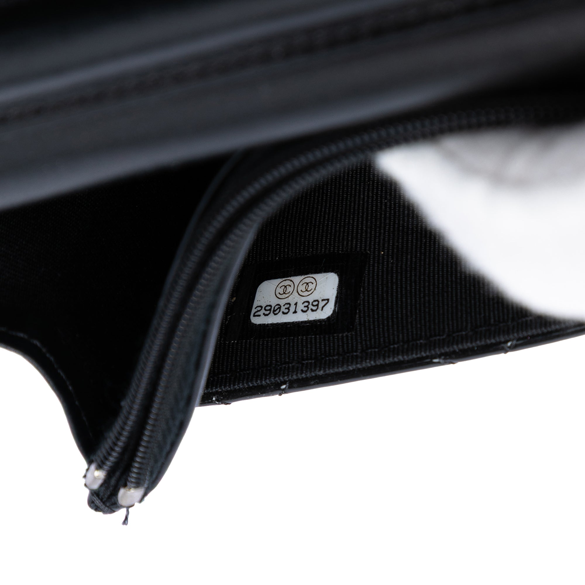 CC Bicolor Quilted Patent Wallet on Chain - Image 6