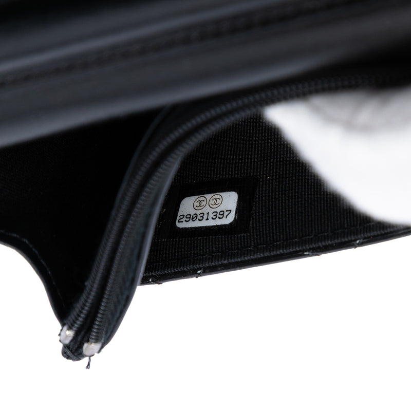 CC Bicolor Quilted Patent Wallet on Chain - Image 6