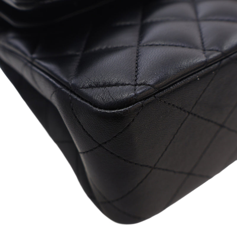 Medium Classic Lambskin Double Flap - Image 10