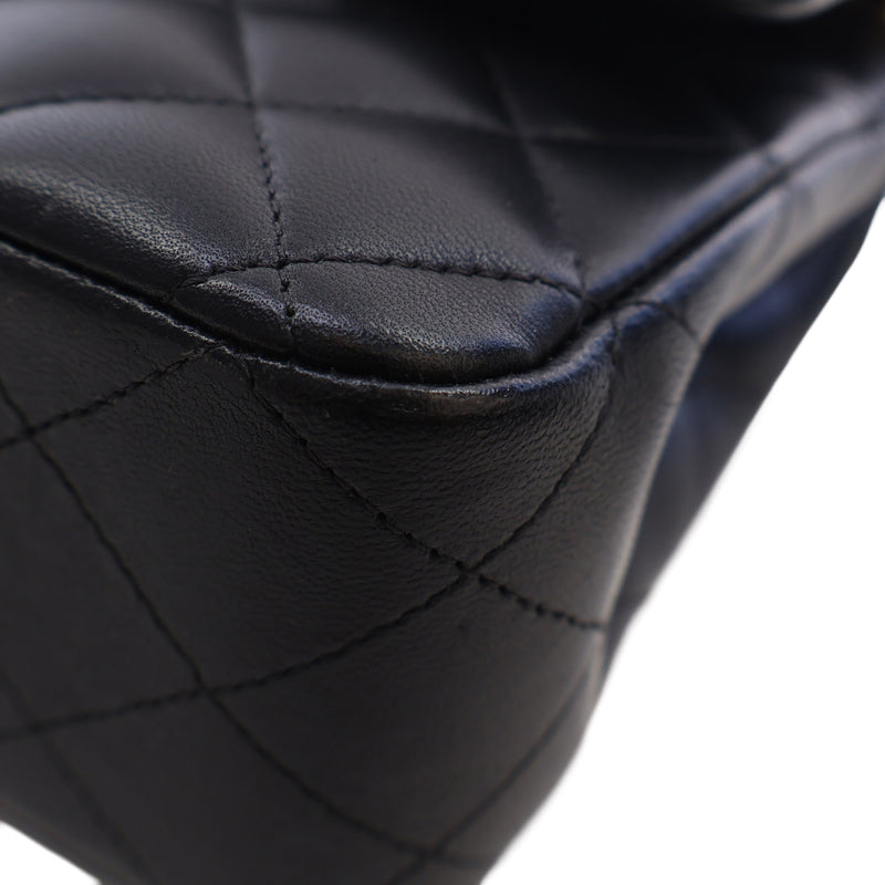 Medium Classic Lambskin Double Flap - Image 8