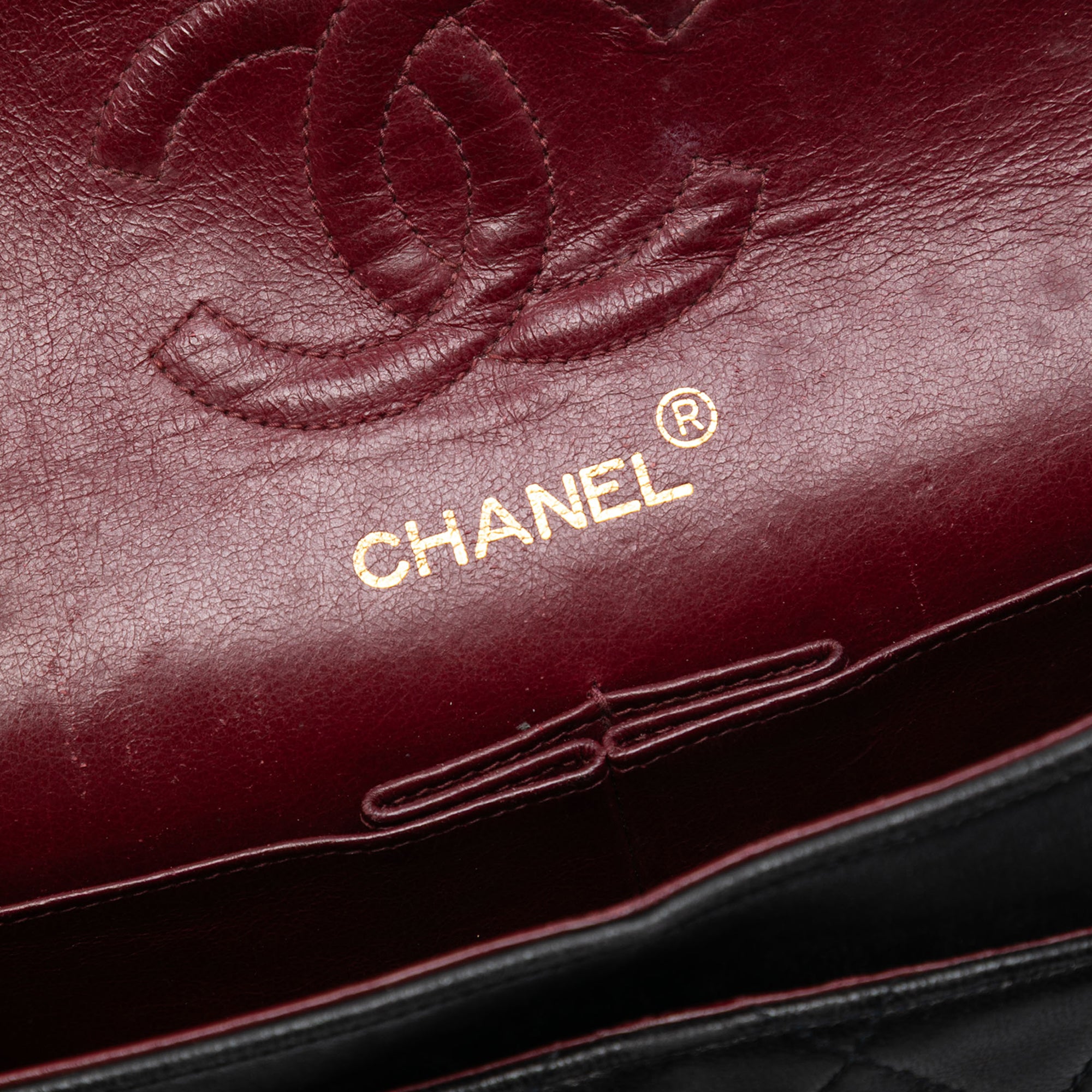 Medium Classic Lambskin Double Flap - Image 5