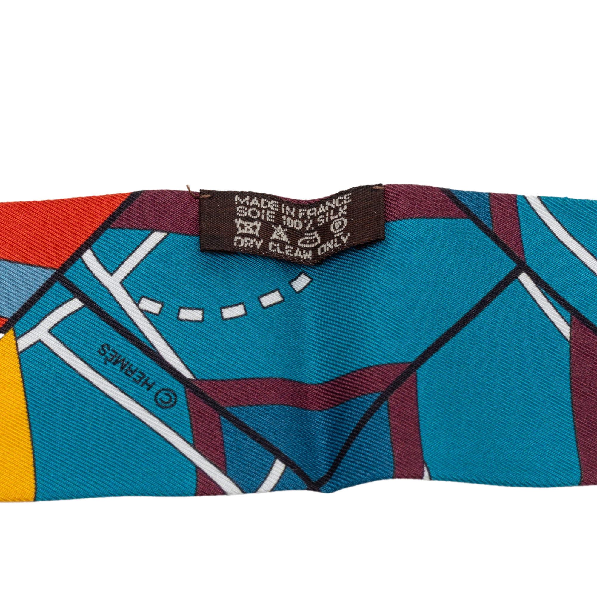 Sportif Silk Twilly Scarf - Image 2