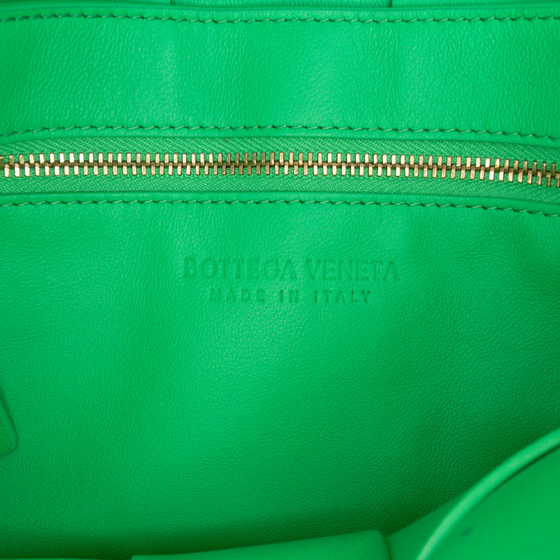Patent Intrecciato Cassette Crossbody - Image 5