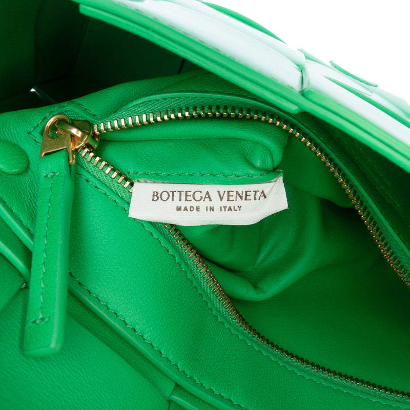 Patent Intrecciato Cassette Crossbody - Image 6