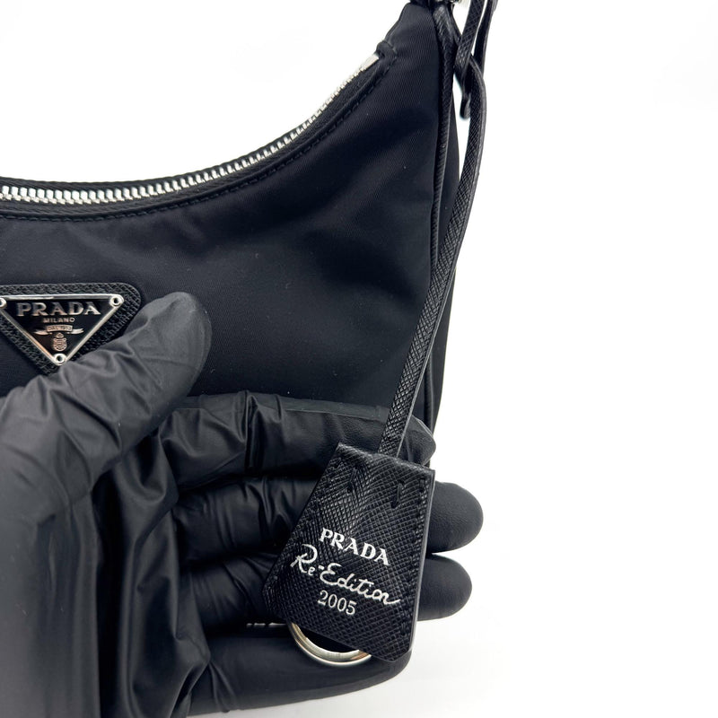Prada Re-Edition 2005 Hobo Tessuto With Saffiano Leather Black Nylon