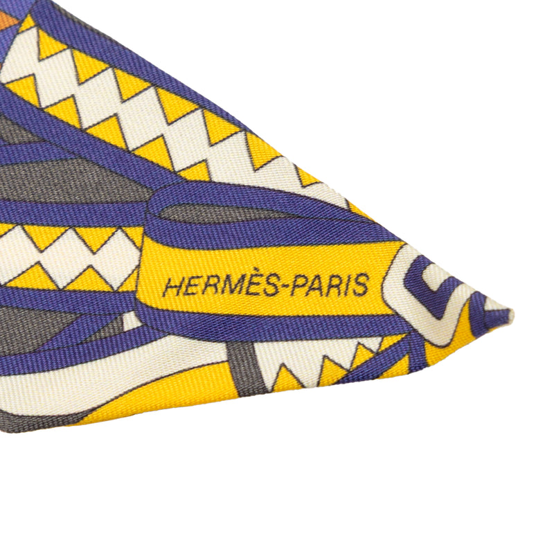 Les Flots Du Cheval Silk Twilly Scarf - Image 2
