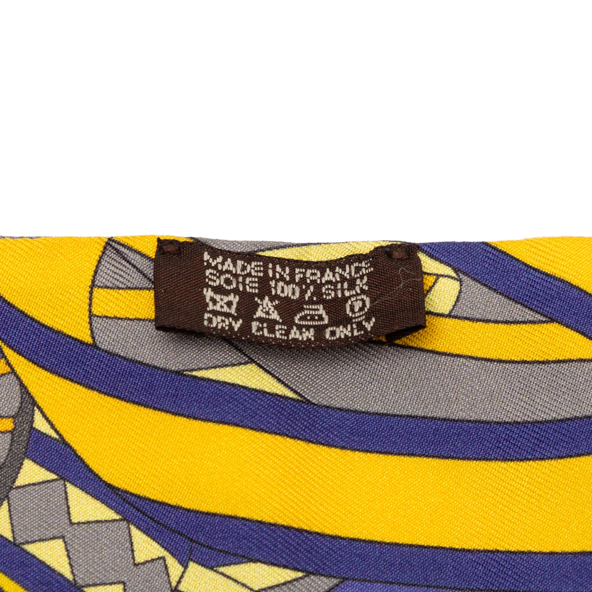 Les Flots Du Cheval Silk Twilly Scarf - Image 4