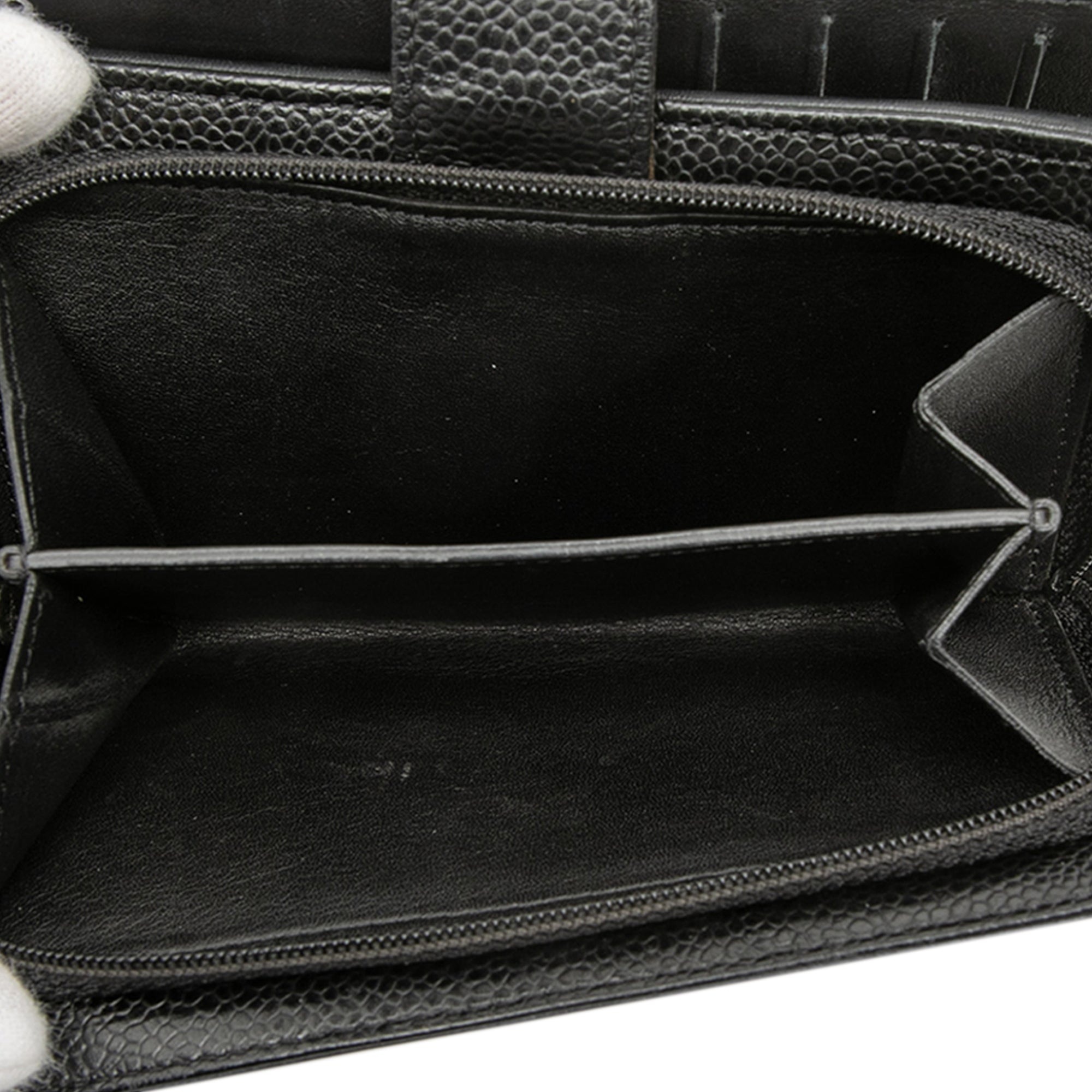 CC Caviar Bifold Wallet - Image 4
