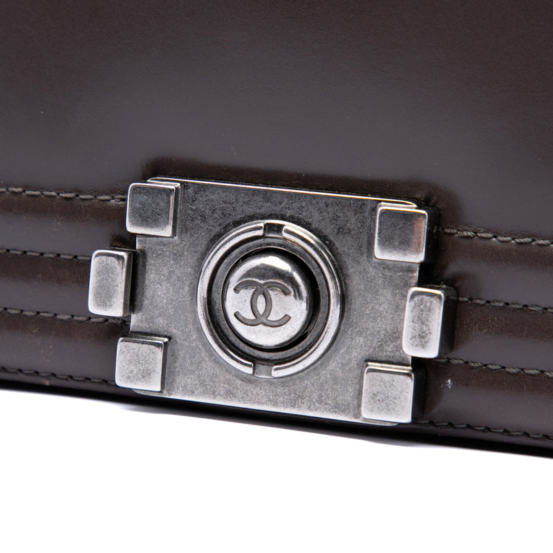 Large Glazed Calfskin Boy Flap - Image 5
