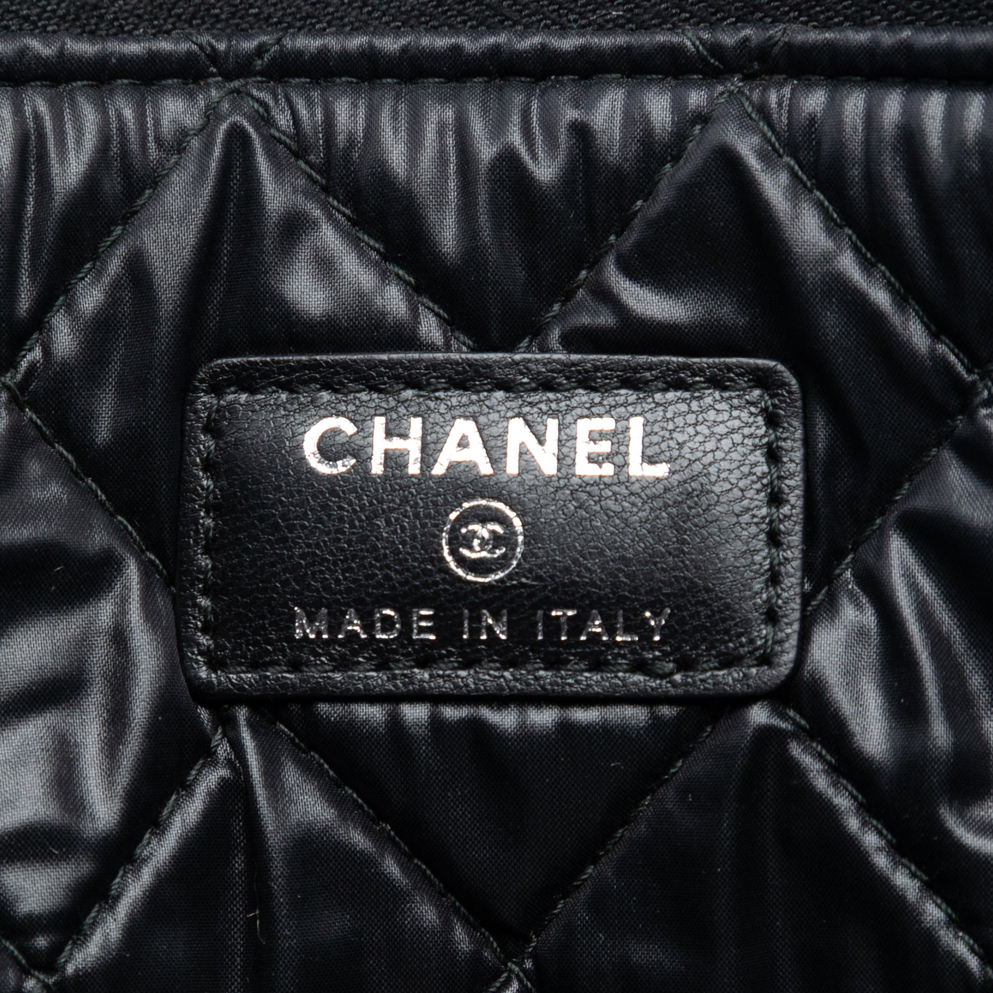 Medium Bicolor Lambskin Boy O Case Clutch - Image 5