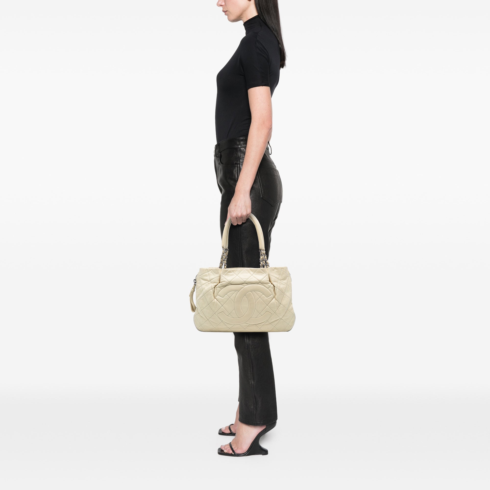 CC Quilted Caviar Expandable Tote - Image 7